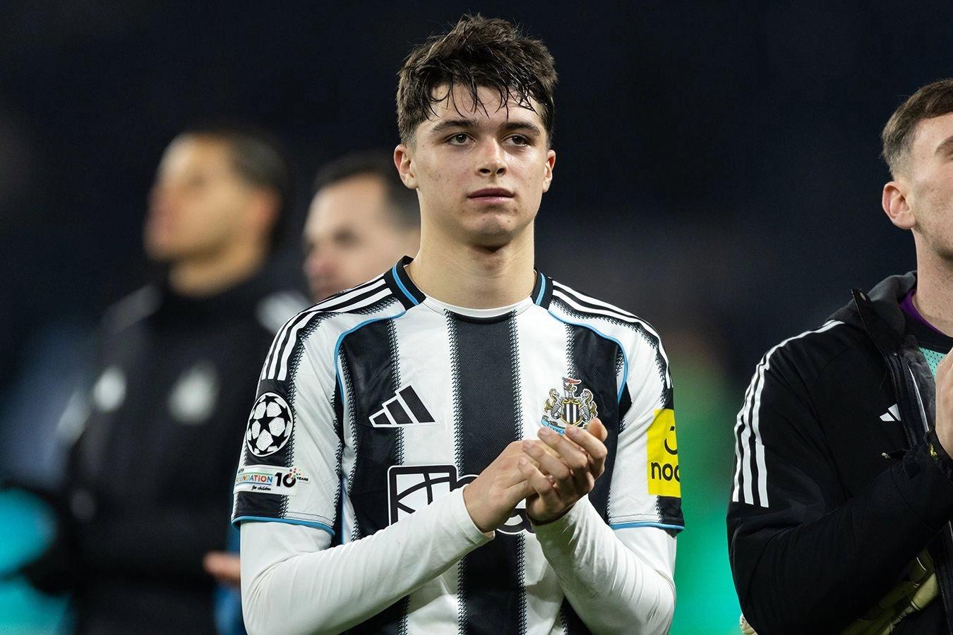 PSG dan Tiga Raksasa Premier League Berebut Lewis Miley, Bayern Incar Anthony Gordon