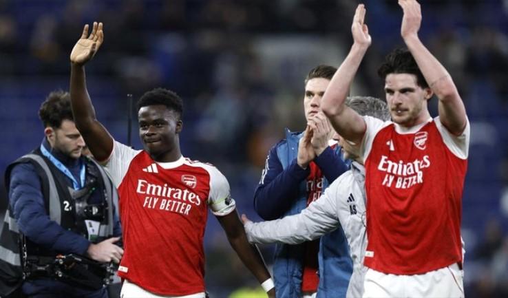 Arsenal Pimpin Premier League dengan 67 Poin, Berjuang di Dua Front