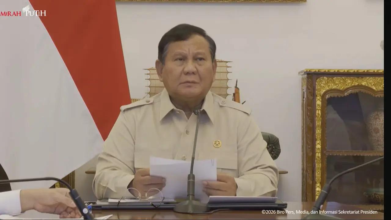 Prabowo Pimpin Rapat Penanganan Bencana, Tegaskan Indonesia Harus Siap Hadapi Takdir